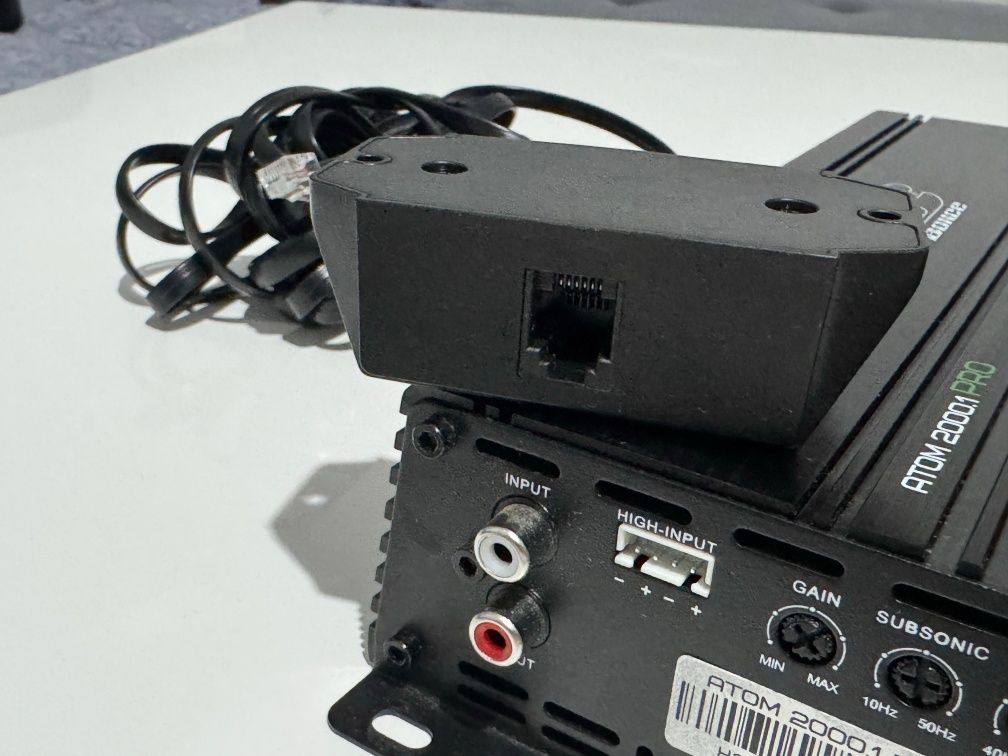 Amplificator 2000w rms deaf bonce