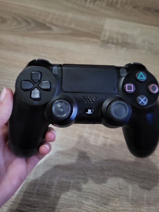 Se vinde   controller