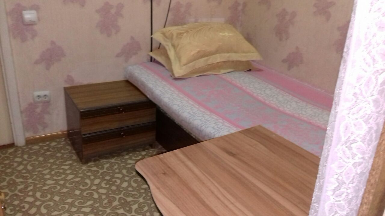 Сдам с 15 июля комнату девушке, владеющей русским языком на Чиланзаре