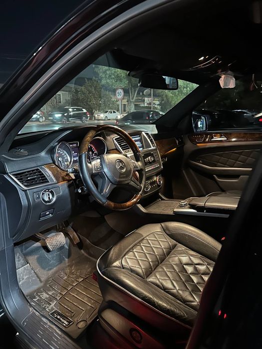 Mercedes jelka sroʻchne sotladi