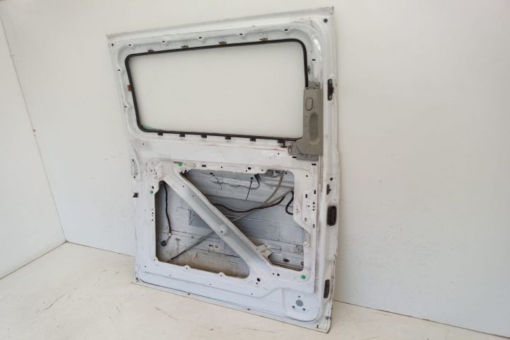 Usa Culisanta  stanga - Usa glisanta Mercedes-Benz Vito W639