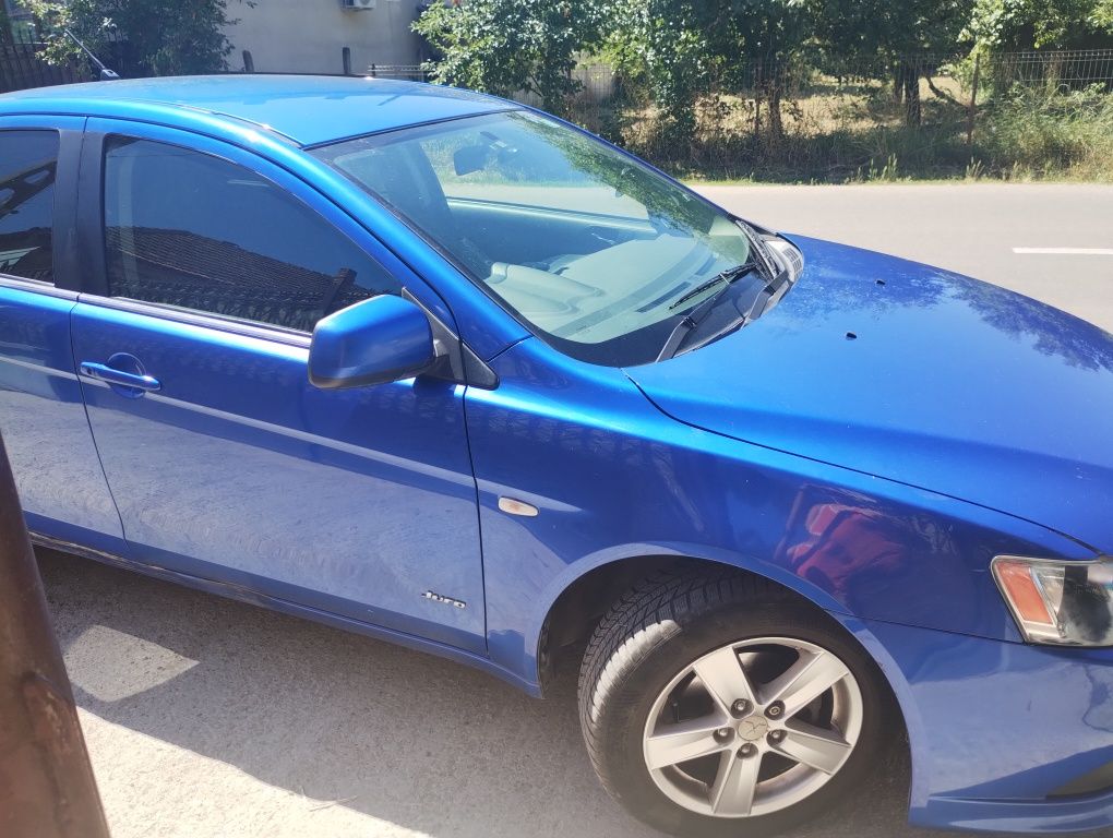 Mitsubishi  lancer