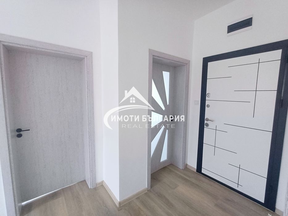 Етаж от къща в Сопот с гараж и двор - САМОСТОЯТЕЛЕН