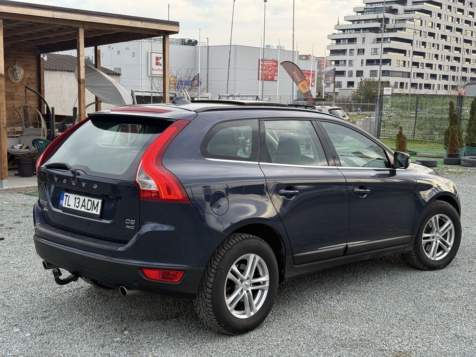 Volvo Xc60•2013•2.4Diesel•Automat•Panoramic•Xenon•Rate•Variante