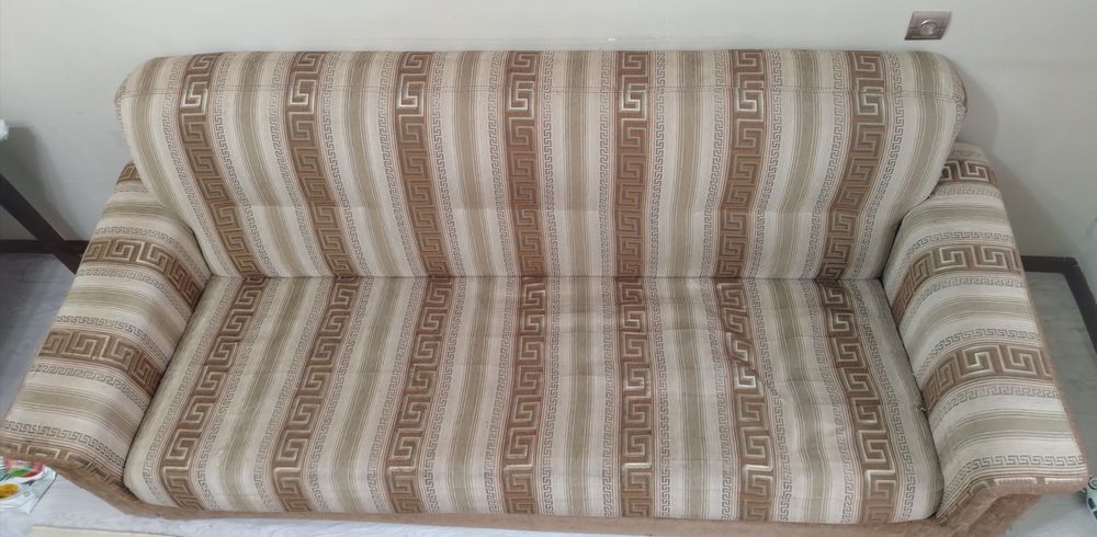 Срочно продам диван с колёсами за 20 000т