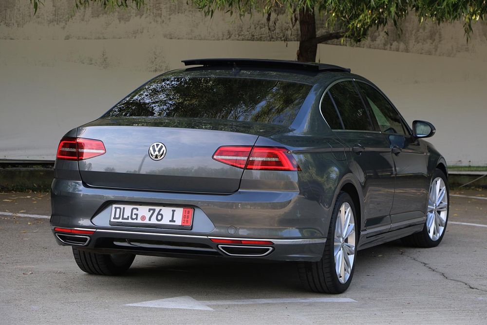 Volkswagen Passat B8 Sedan / R-Line