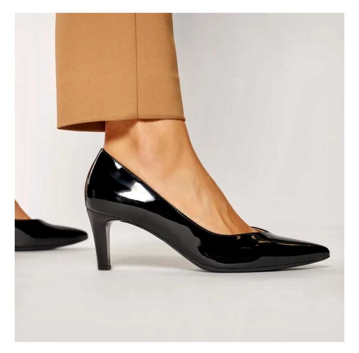 Елегантни дамски черни обувки Högl – естествена кожа - лак - 36 номер