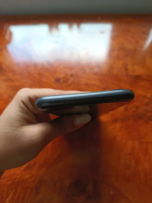 Iphone 11 , 64 GB schimb cu iph 13