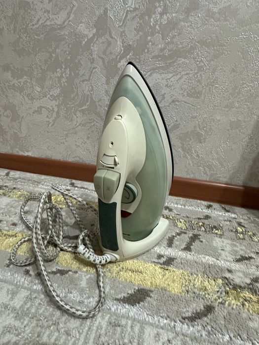 Продам утюги ! В хорошем состоянии