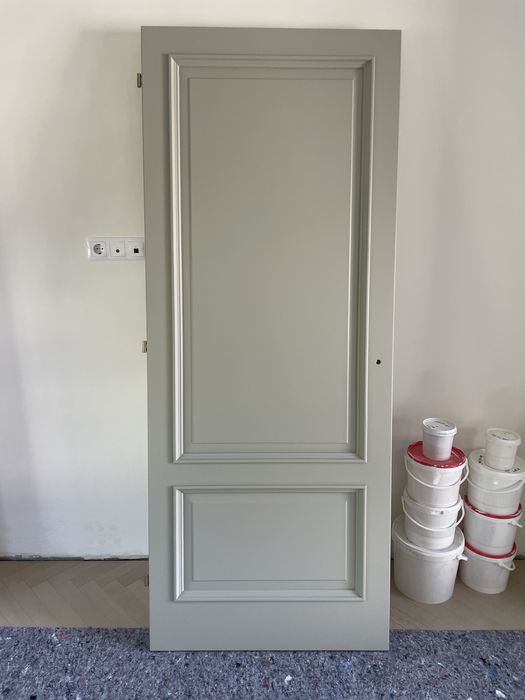 Usa interior lemn masiv