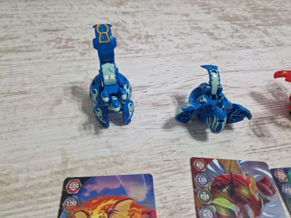 Vând bakugan ca noi