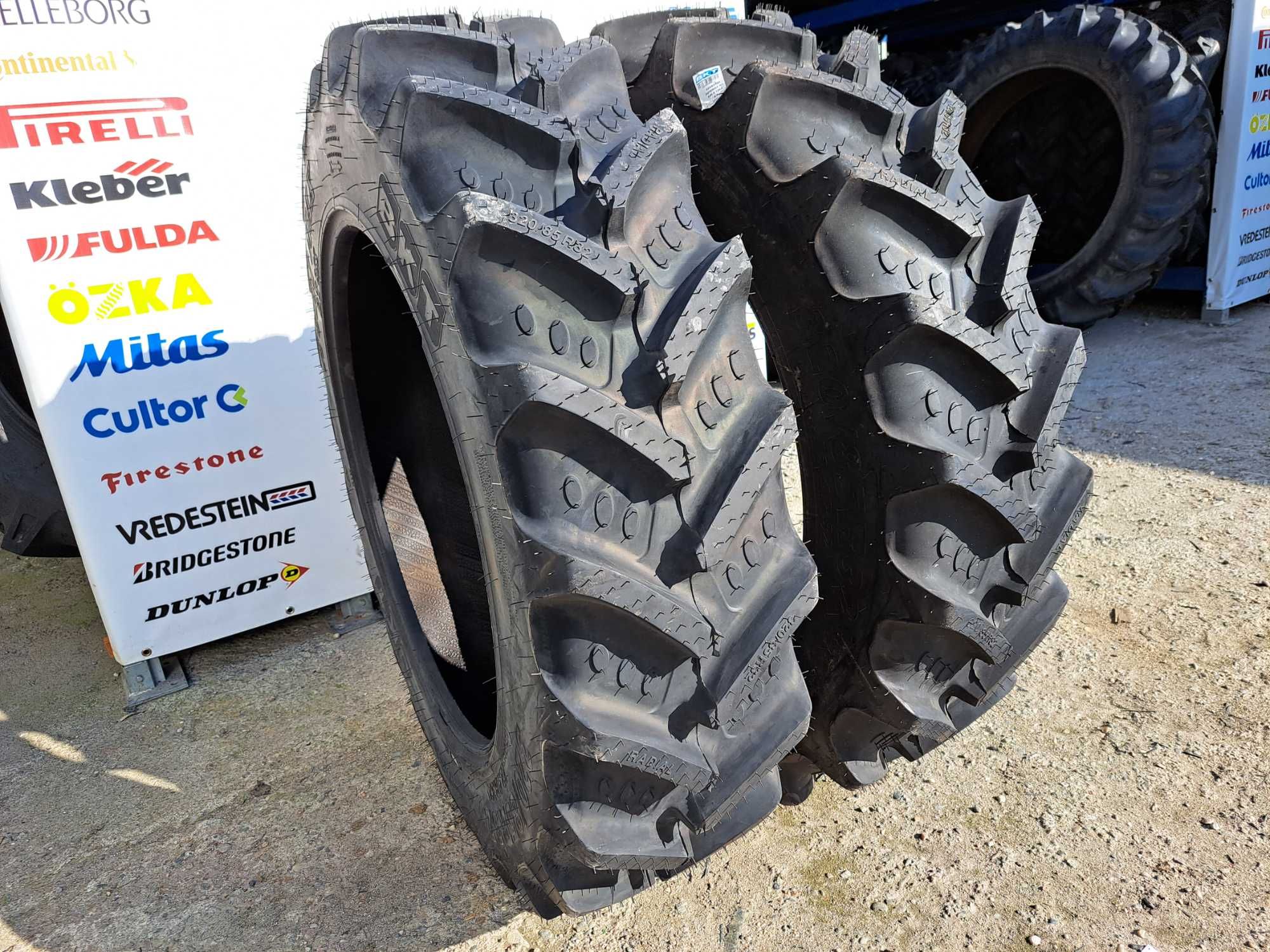 Cauciucuri noi 320/85R32 BKT AGRIMAX anvelope radiale 12.4R32