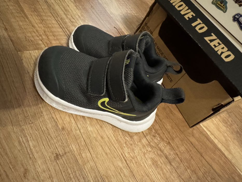 Бебешки маратонки Nike star runner 3