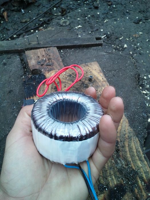 Trasformator toroidal