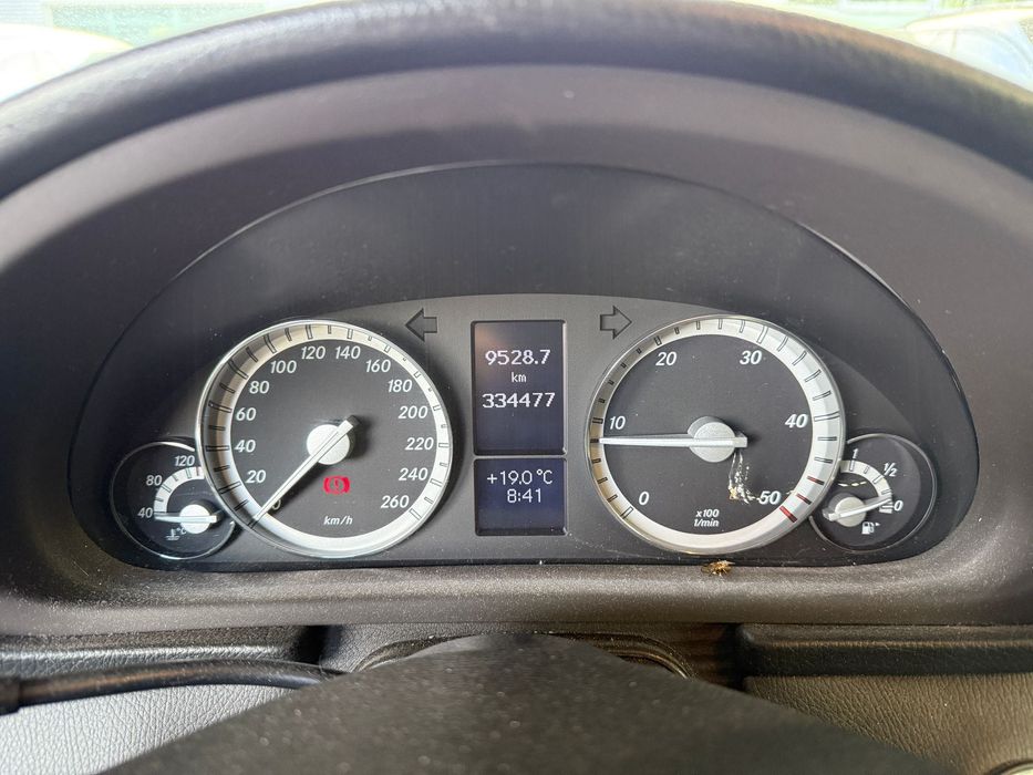 Vând Mercedes benz 220 cdi