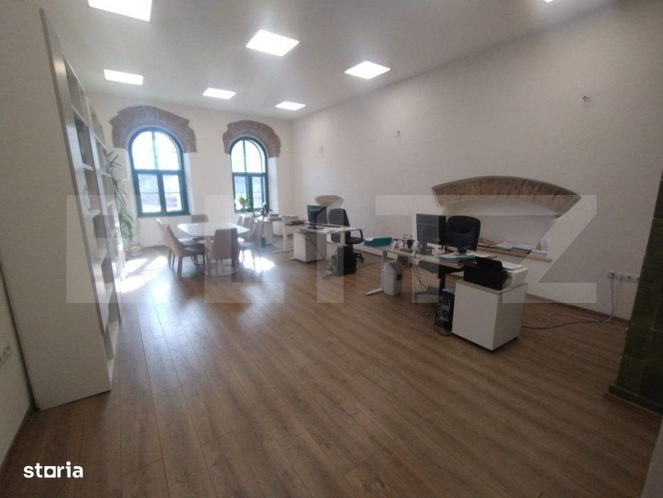Cladire istorica, 5 camere, 600 mp, spatiu comercial+birouri, zona ult
