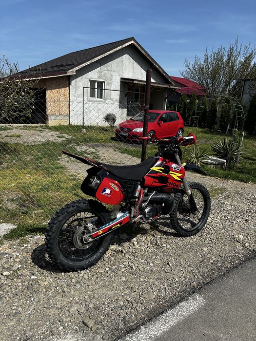 Honda Cr250.