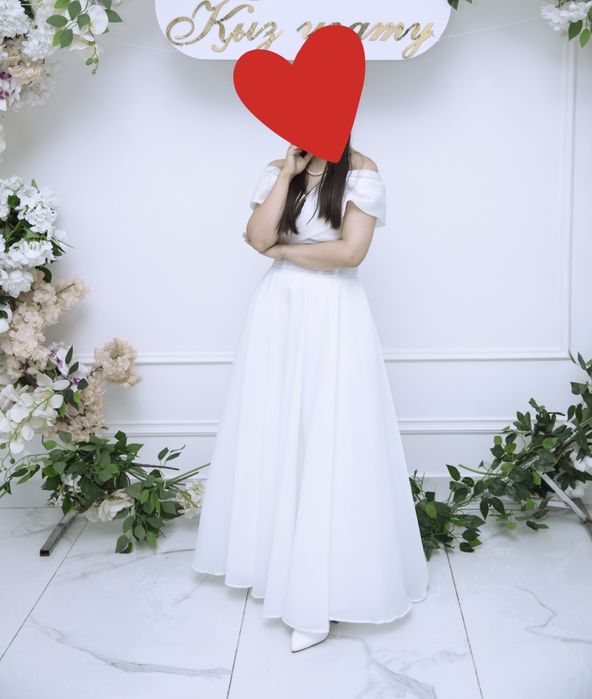 Платье вечернее, можно и на свадьбу/узату. Торг уместен