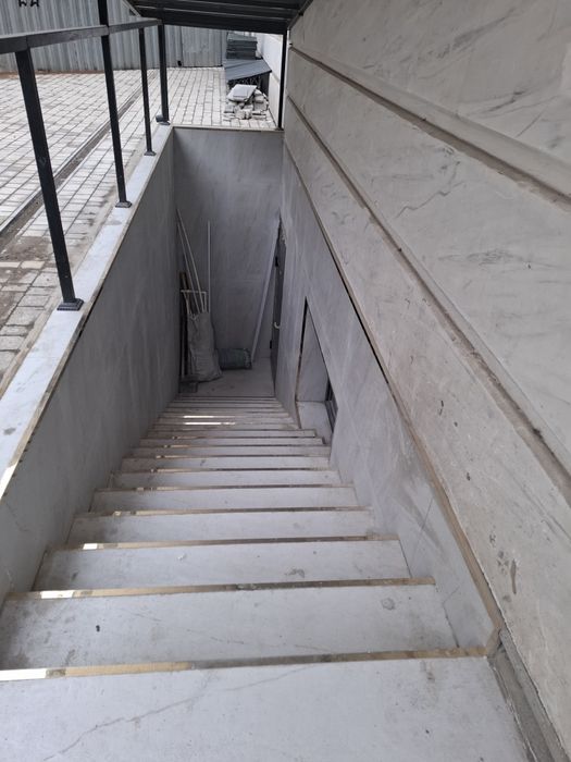 Аренда. Офис в аренду. Новый офис в аренду цокольный этаж