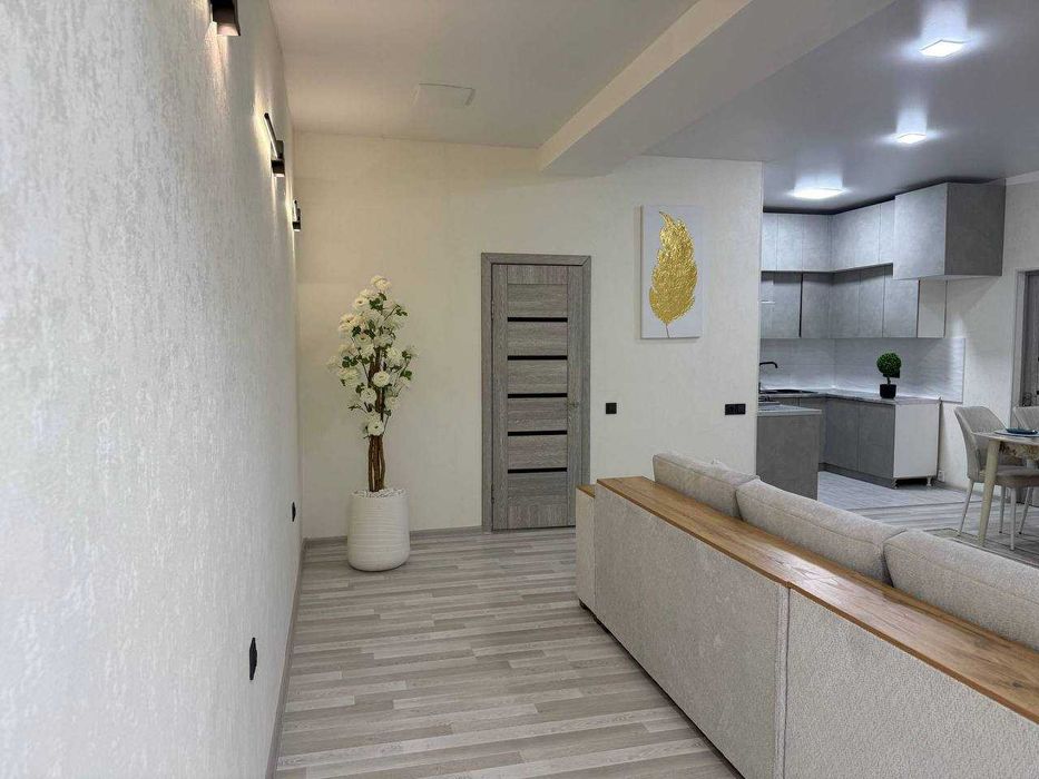 Срочная продажа в новом ЖК 3 комнатная метро БИЙ