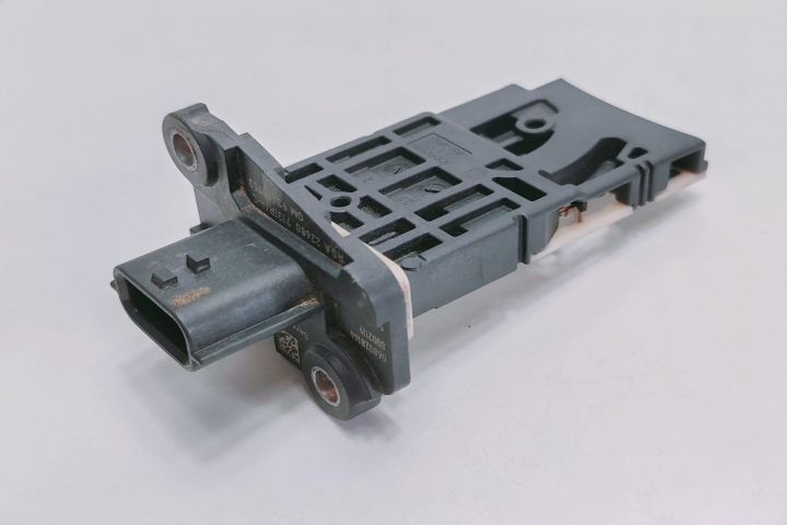 Debitmetru aer 226807131RC / 93450753 Nissan Qashqai a 2-a generatie