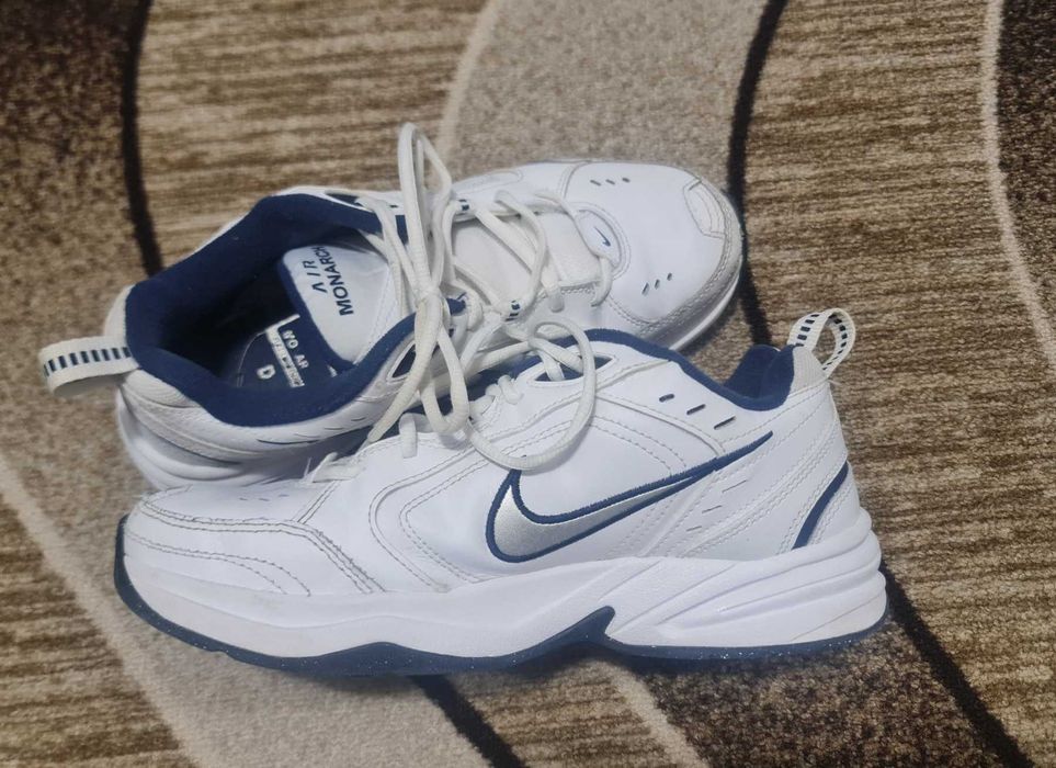 Мъжки маратонки Nike Air Monarch lV