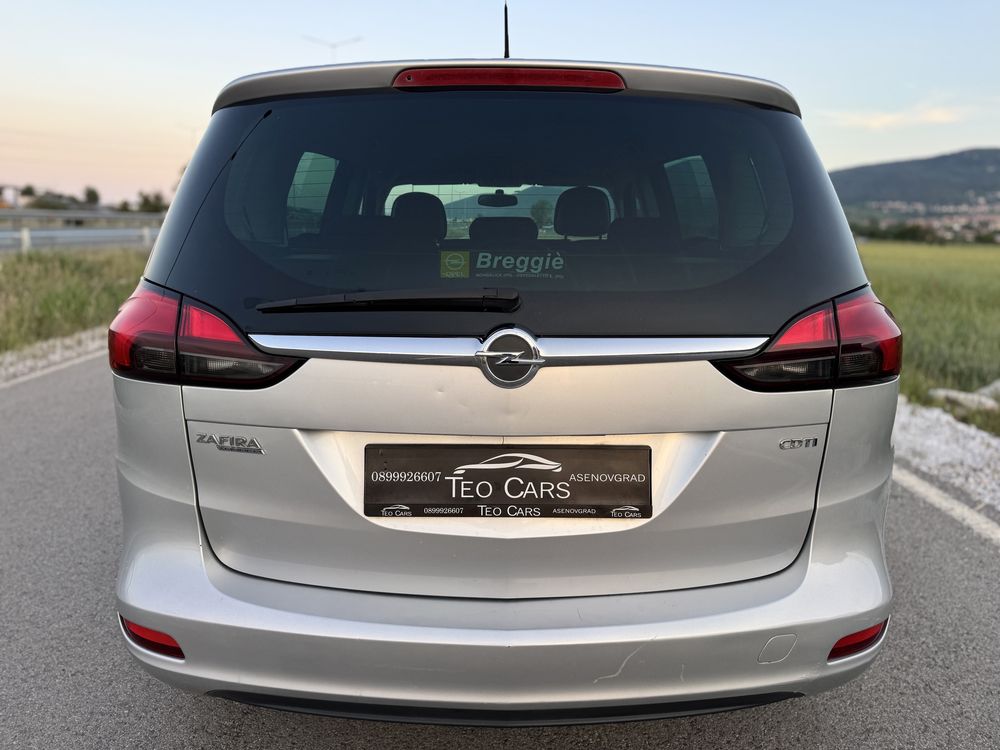 Opel Zafira Tourer 130к.с 2012г. 6+1