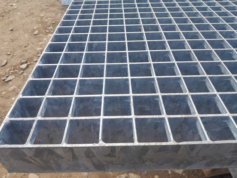 Gratare galvanizate-calitate premium