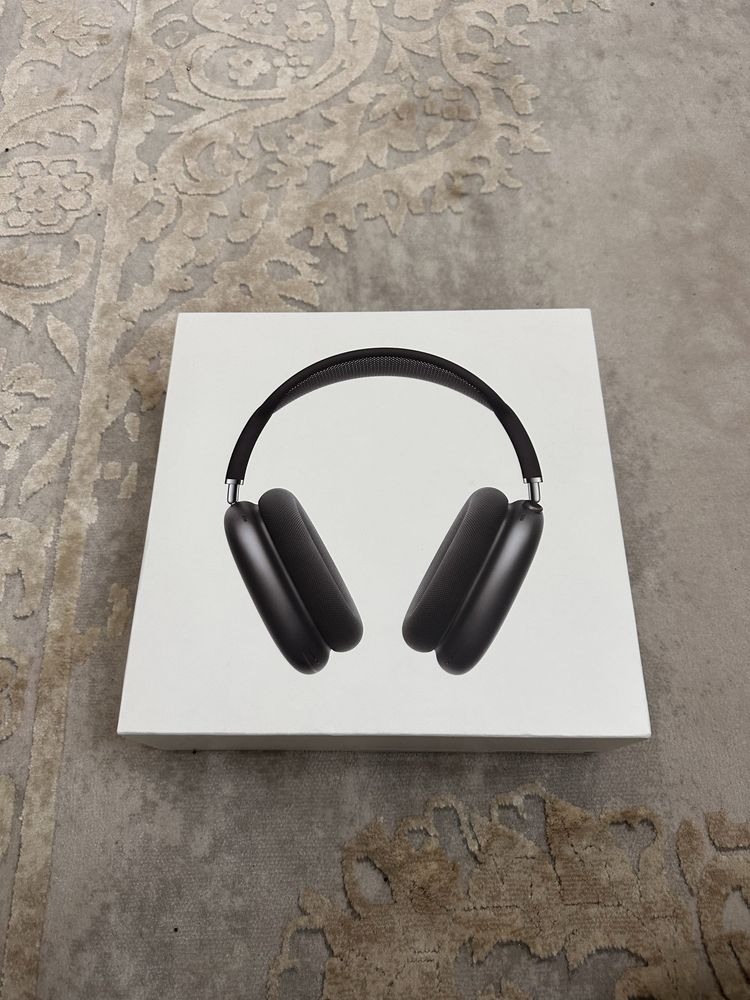 Air Pods                                    Max