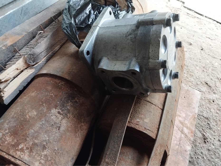 Продам насос гидравлический шестеренчатый НШ100А-3