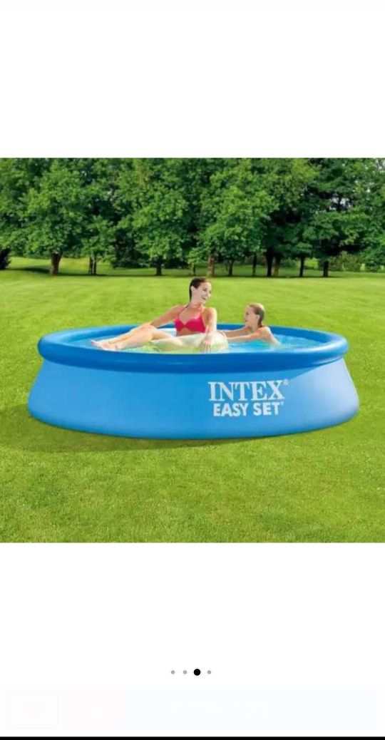 Vând piscina gonflabila nouă