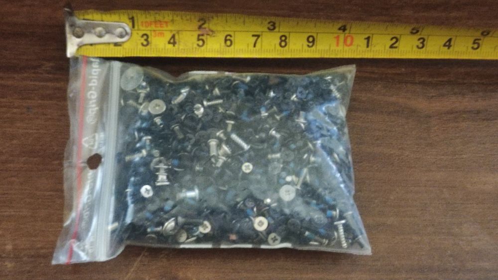 Pungulite 10/7cm cu Suruburi Surubele Laptop de la Carcasa-Procesor