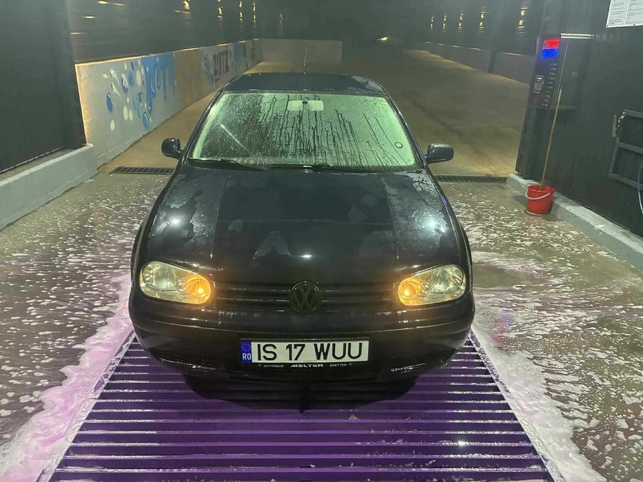 Volkswagen Golf 4. 1.6 Benzină 105 CP