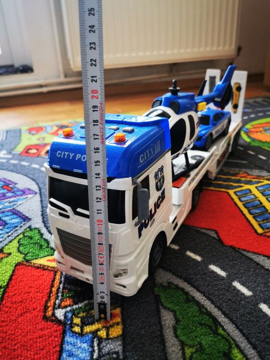 Set tir, mașină de politie, elicopter