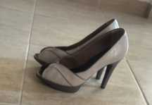 Vând sandale piele naturală 36,5-37, 100 lei