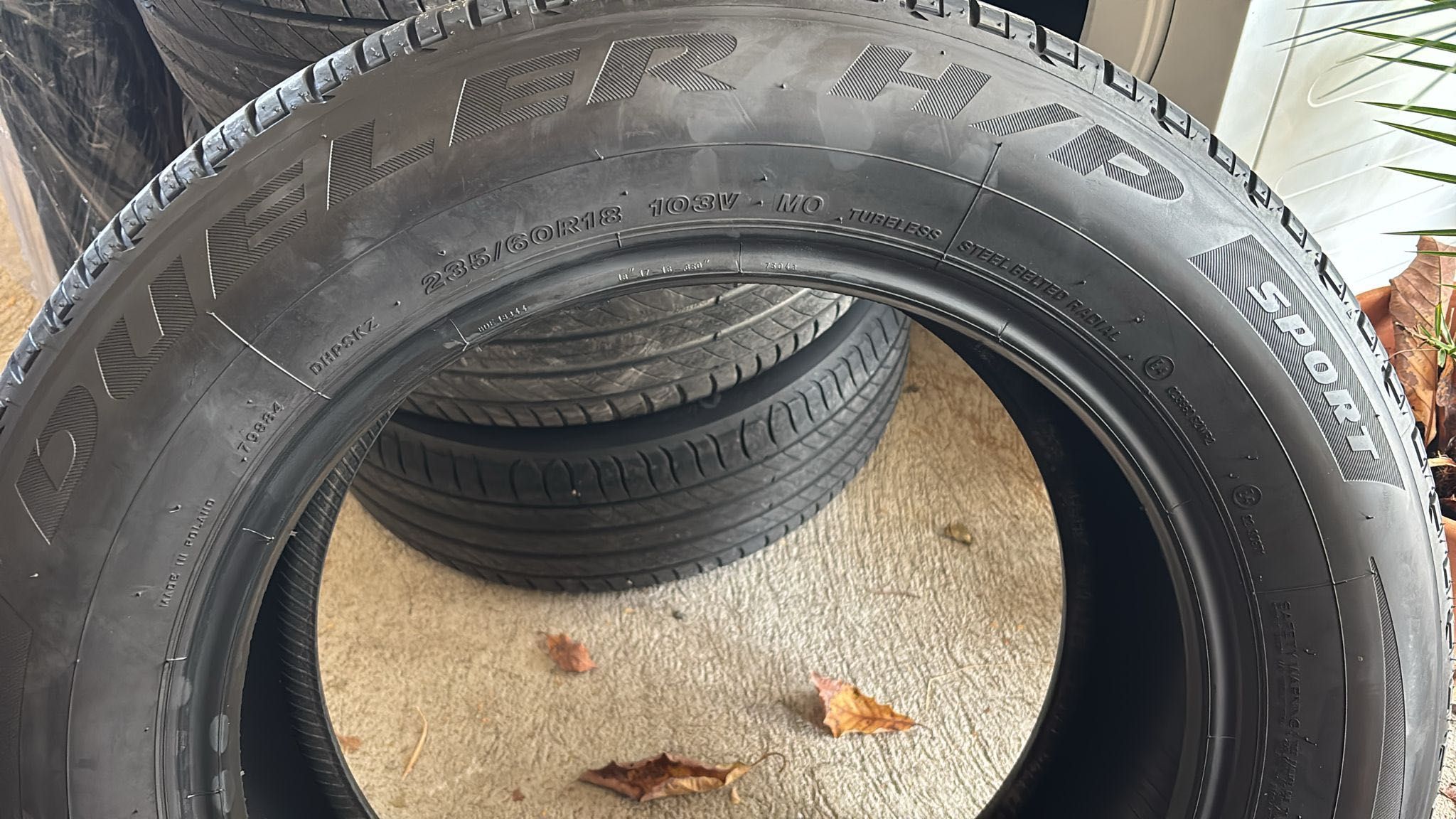 Гуми 235/60/18 bridgestone, dot21