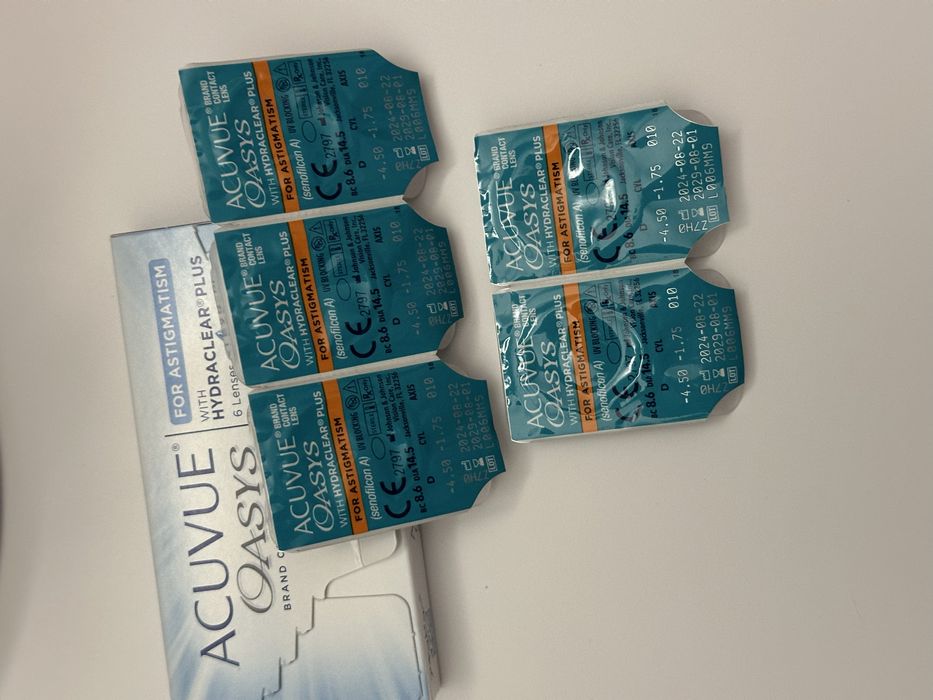 Контактни лещи за астигматизъм Acuvue Oasys