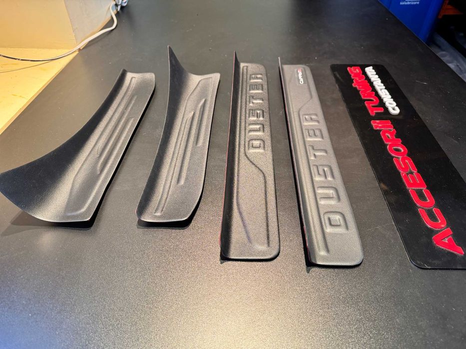 Ornament Protectie Praguri - Dacia Duster 2