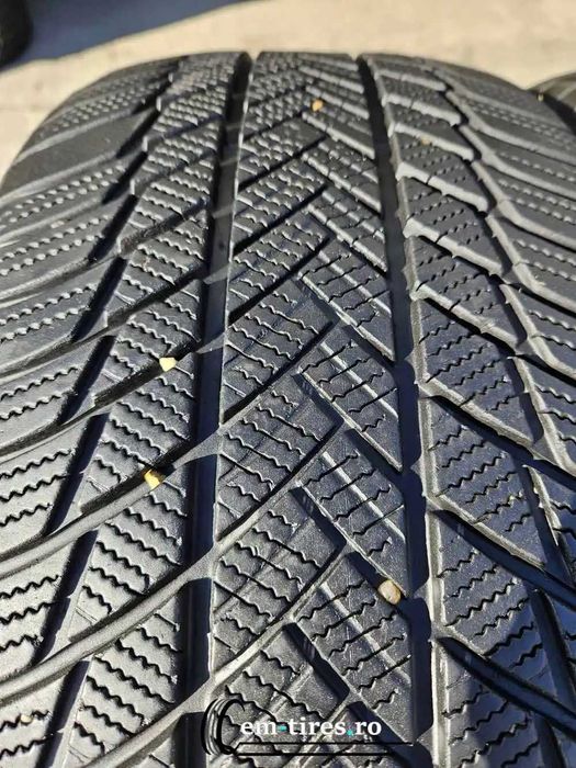 SET 2 Anvelope Iarna 235/50 R19 BRIDGESTONE Blizzak LM001 99H