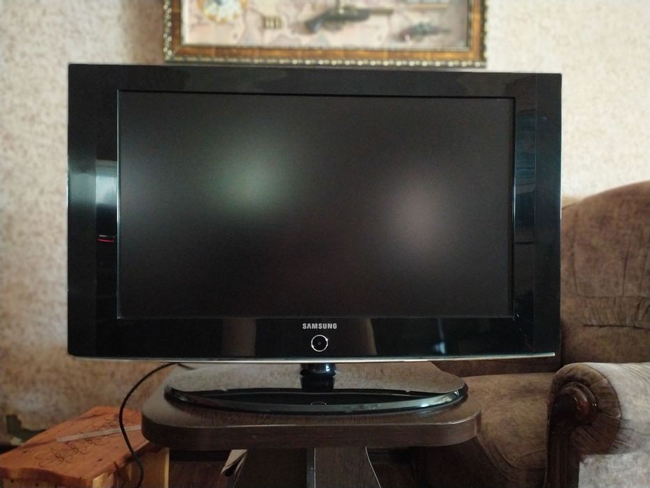 Телевизор Samsung 32