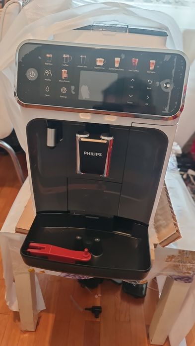 Espressor automat Philips LatteGo seria 5500