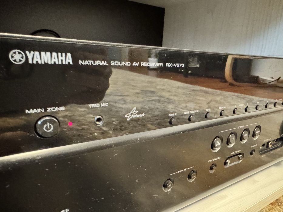 Yamaha RX-v673 - reciever AV