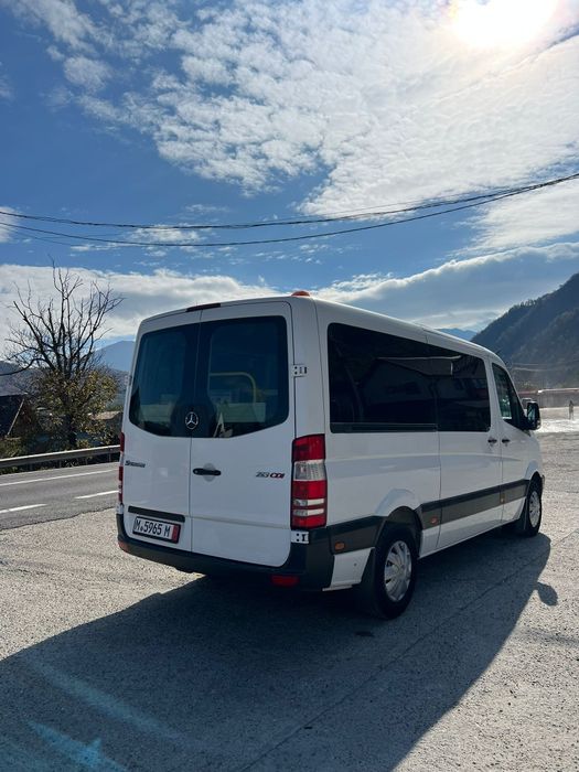 Vand mercedes sprinter 2.2 tdi.9 locuri.klima fata si spate.euro 5 top