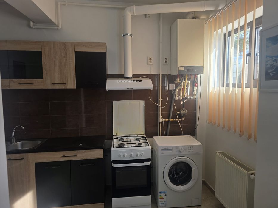 Apartament 2 camere Centru 7 minute de aeroport