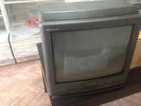 телевизор panasonic tc 21l3r и телевизор НЕО 14 инча