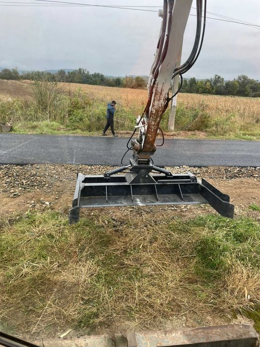 Grinda nivelare cu inclinare hidraulica pentru excavatoare