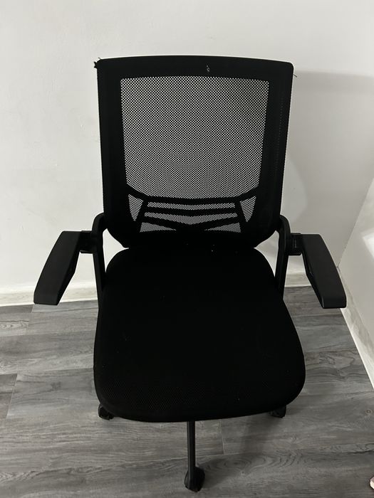 Продается офисное кресло