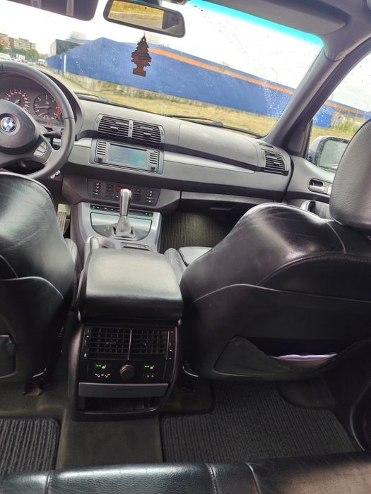 BMW X5, automat 218c
