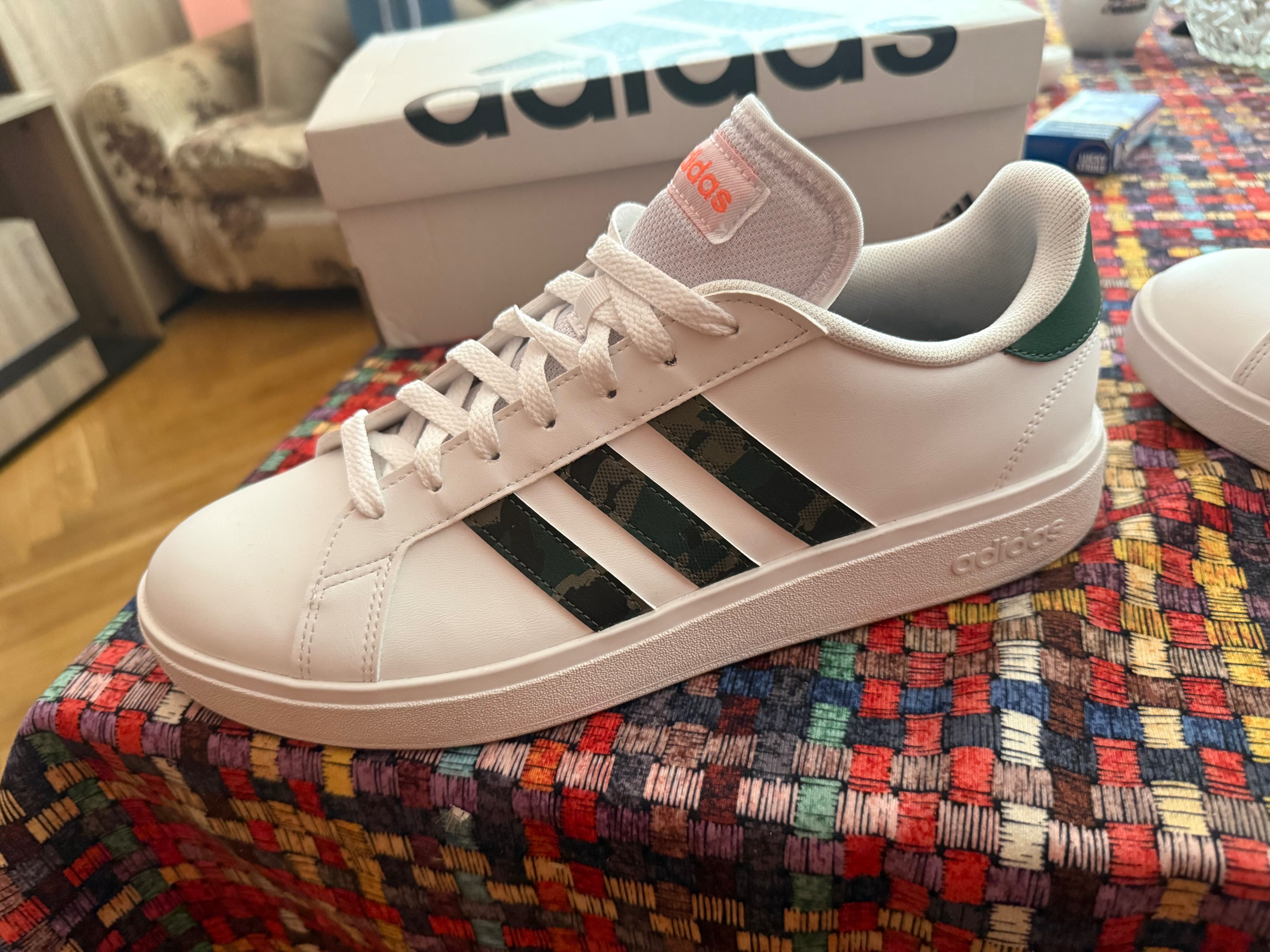 Adidas маратонки