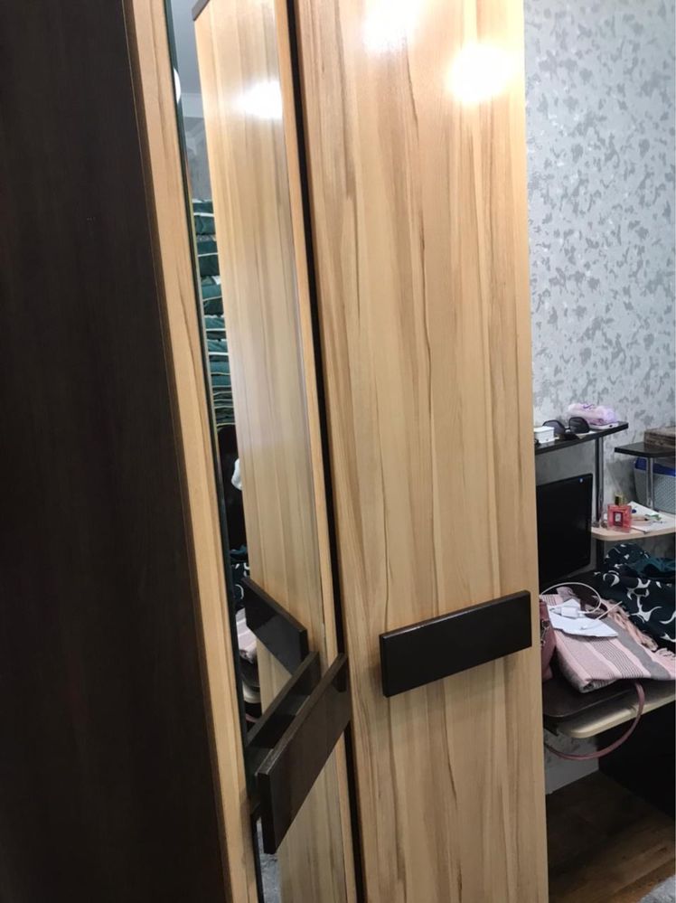 Угловой шкаф шифанер